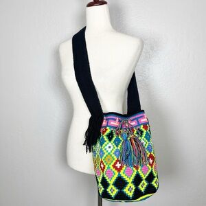 Colombian Wayuu Hand-Woven Multicolor Crossbody Bucket Bag with Tassels